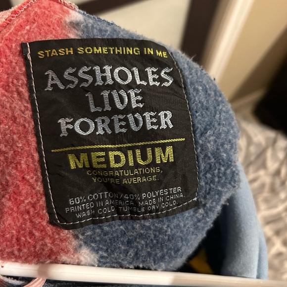 Almost new they don’t sell this one anymore! - Picture 3 of 3